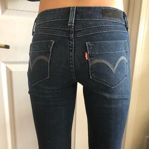 Dark wash flare Levi’s